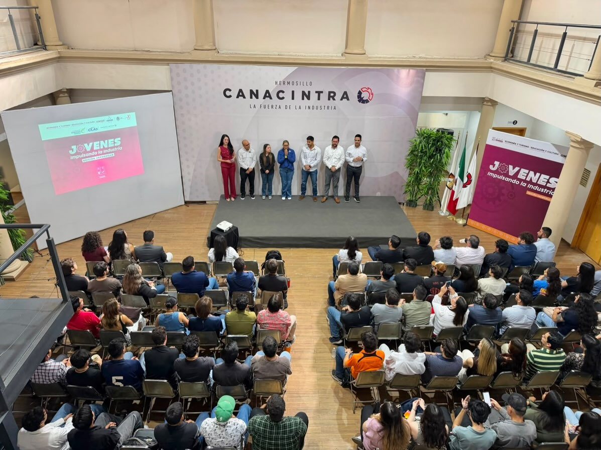 Más de 150 jóvenes inician el taller de Administración Estratégica de Proyectos